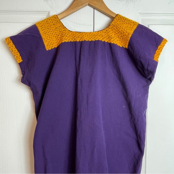 Handmade Embroidered Top - Picture 8 of 9